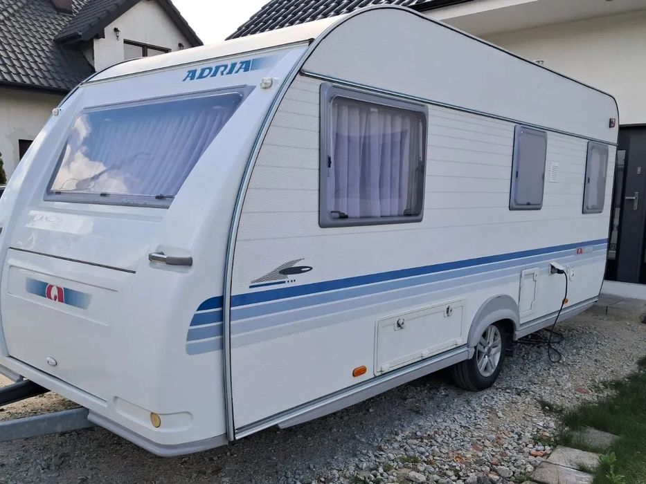 Adria Adora 472 LU  Adria Adora 472 LU  2007 zarejestrowana, przedsionek, mover,podłogówka