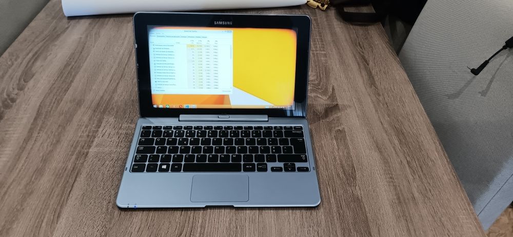 Samsung ATIV Smart PC - Tablet / PC