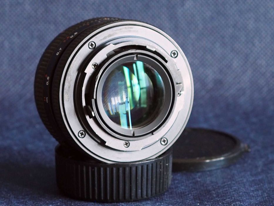 Obiektyw Carl Zeiss Planar T* 50mm f/1.7.