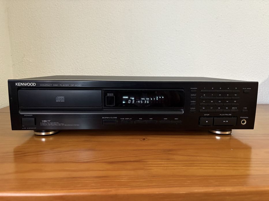 Leitor de CDs Kenwood DP-2040