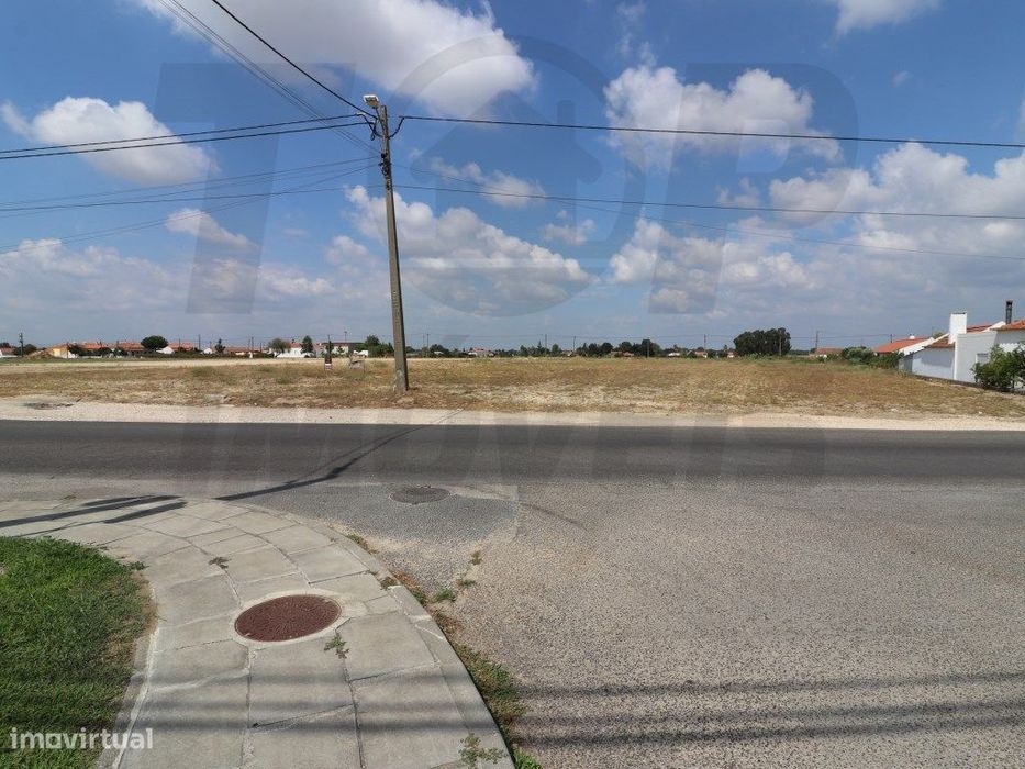 LOTE - PREDIO / COMÉRÇIO / MORADIA - 1406M2 - Foros de Salvaterra -...