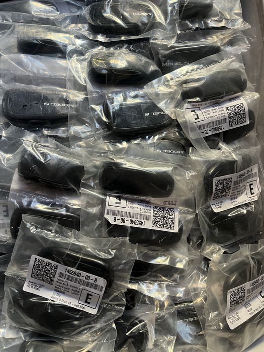 Ключ TESLA 1455940-00-B usa . Ключ карта My,M3