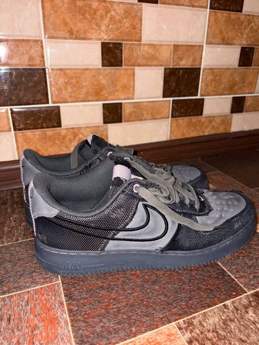 Nike Air Force 1 ‚07 sneakers in black and gray