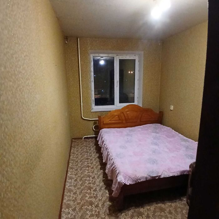 Продам 2 комнатную  квартиру  на Коммунаре возле метро