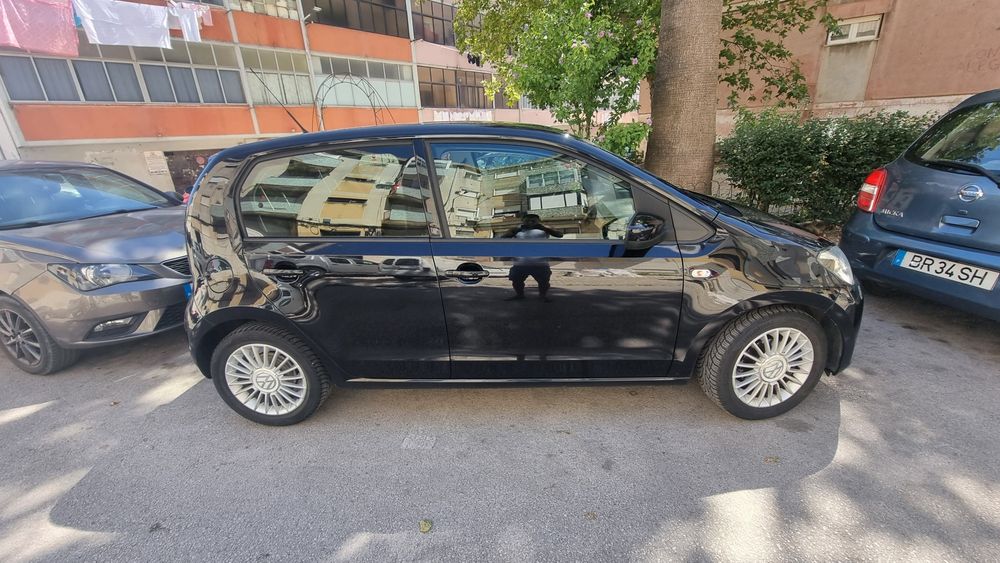 Volkswagen up! 1.0 (2012) em Estado Impecável – Apenas 102.000 km