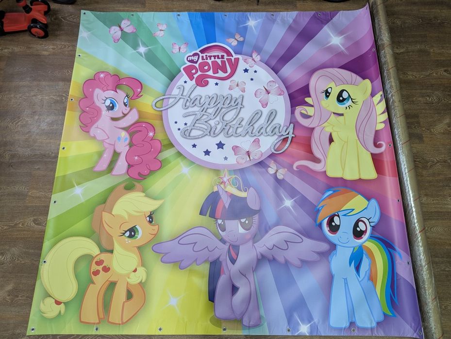 Банер 2х2 з люверсами