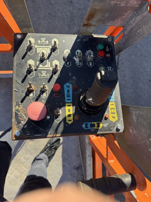 Plataforma elevatoria Diesel  12mt (usada)