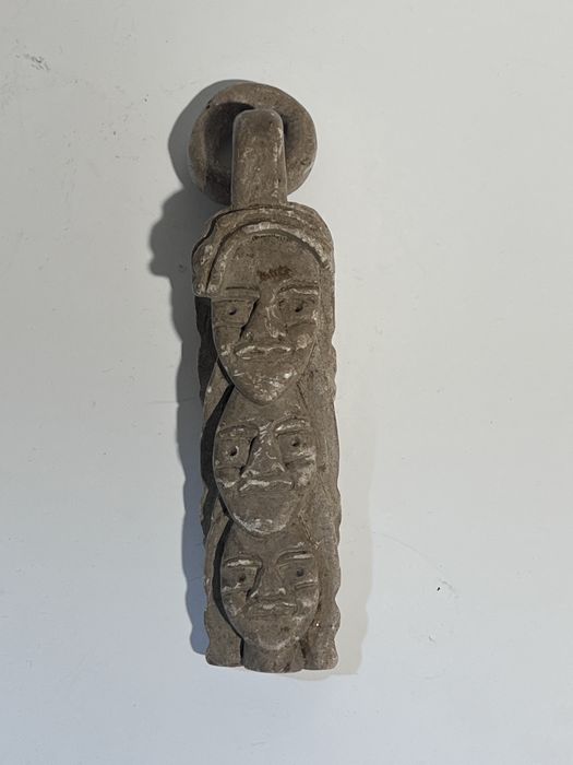 Escultura em Pedra Talhada - Tótem / Pendente Decorativo Rústico (15 cm)