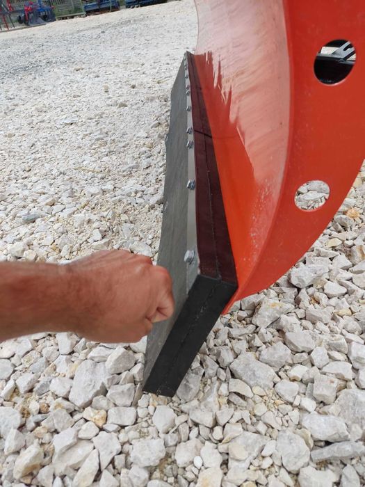 NOWOŚĆ pług do śniegu do auta terenowego typu vitara jeep DOWÓZ
