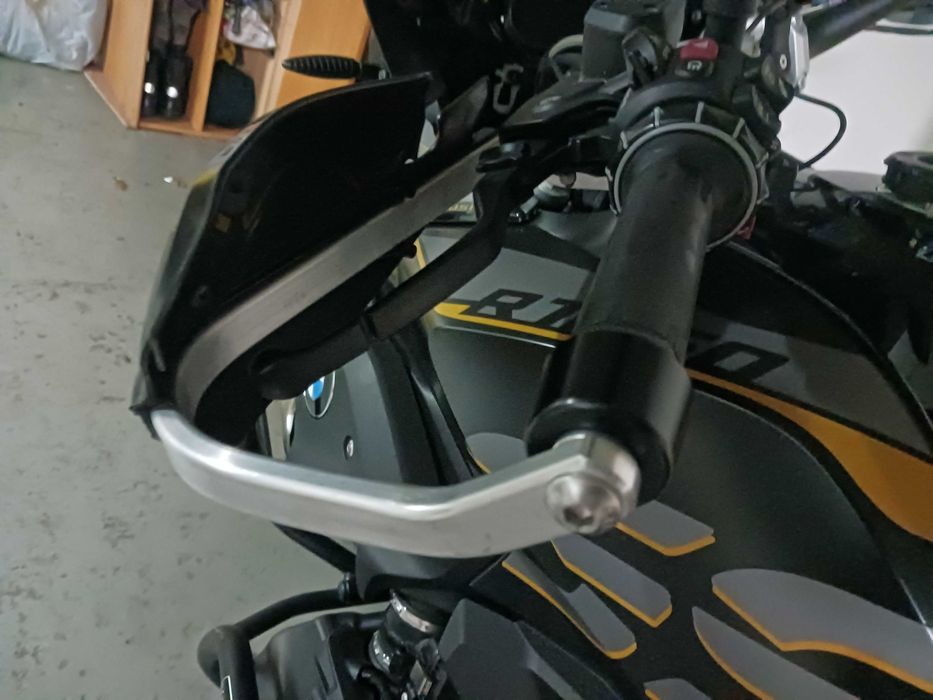 BMW R 1250 GS  suspensão rebaixada,bem estimada ,garagem