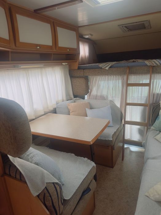 Autocaravana Capucina Eura Mobil | Fiat Ducato 2.5 Diesel | 6 Lugares