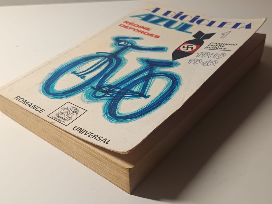 A bicicleta azul