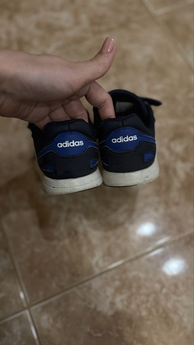 Adidas дитячі кеди кросівки кросовки на хлопчика 28-29 р 19 см