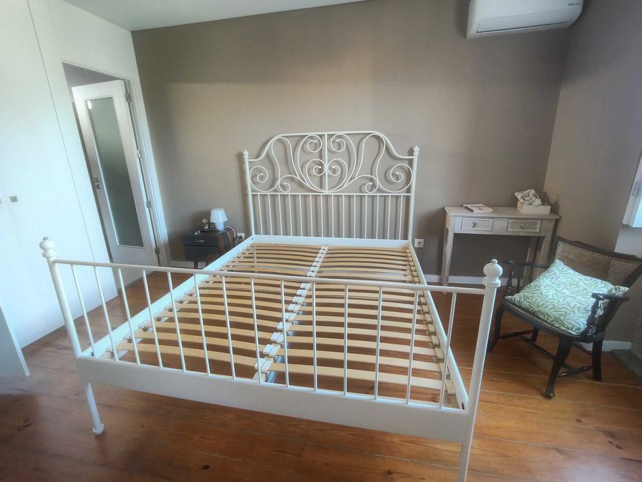 Cama Ikea Leirvik 160 × 200