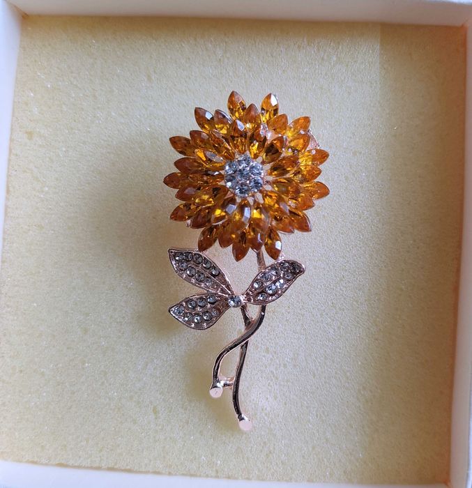 Broszka Słonecznik Przypinka Ozdoba Prezent Kwiat Kryształki