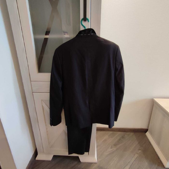 Новий чоловічий костюм