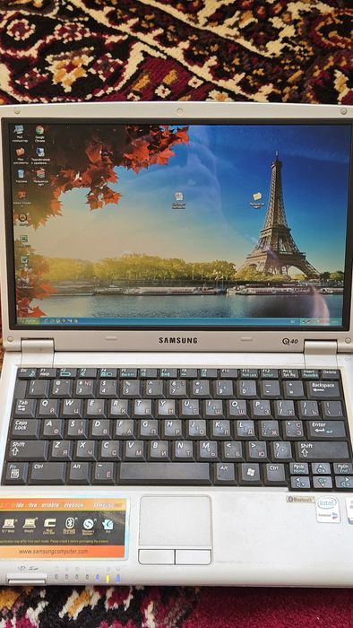 Ноутбук SAMSUNG NP-Q40