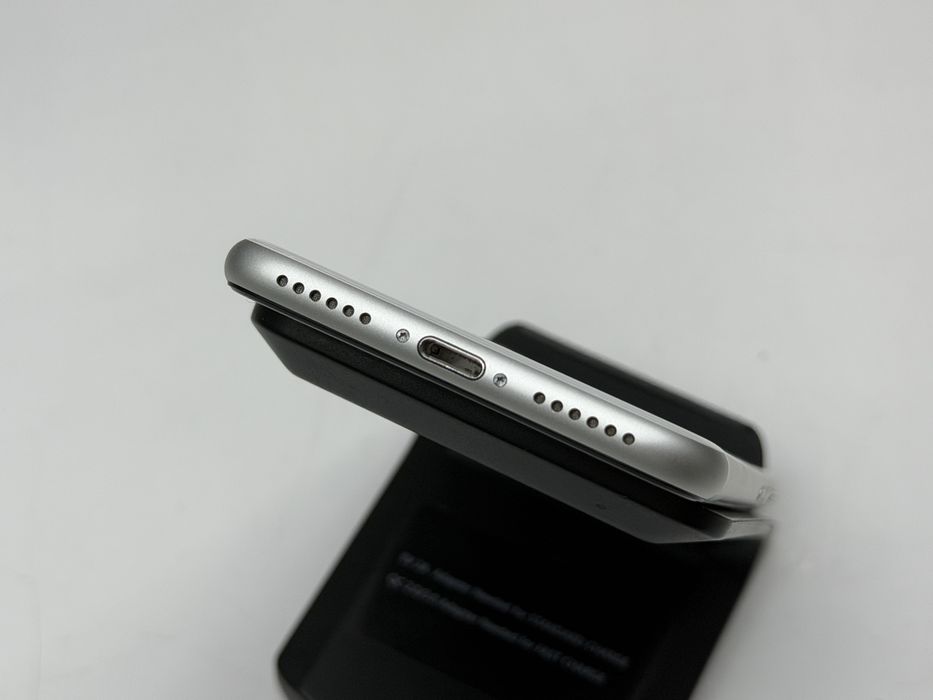 MAГAЗИН iPhone SE 2 (2020) 64gb White Neverlock ГАРАНТИЯ/Trade-In/Oбмeн