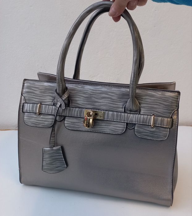 Carteira senhora cinzenta