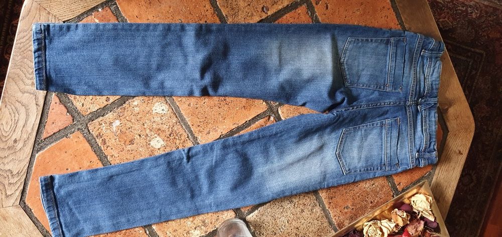Spodnie Jeans r. 140