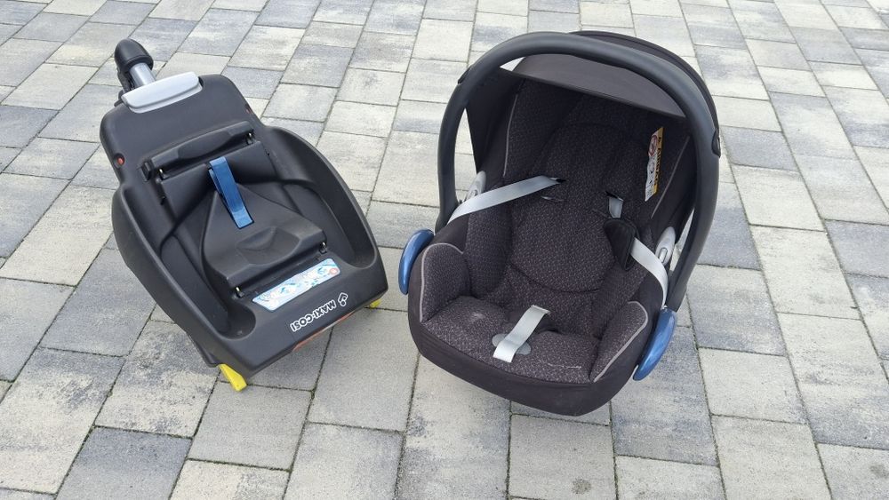 Fotelik 0 13 kg z wkladka maxi cosi i baza