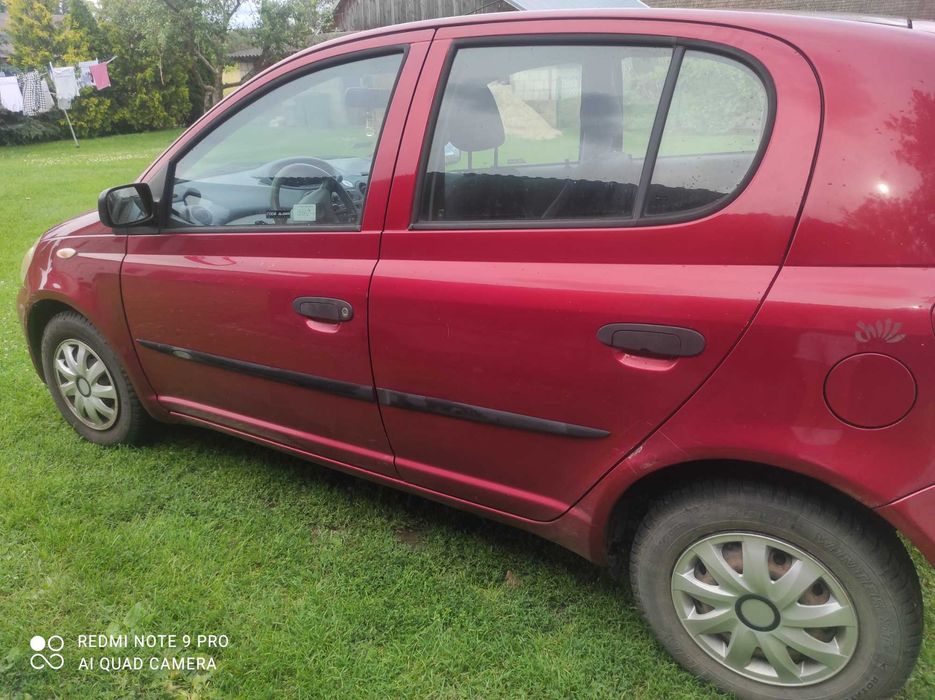 Samochód  osobowy Toyota Yaris
