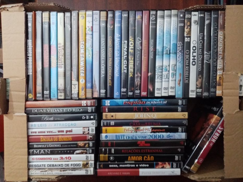 Conjunto de 141 DVD's