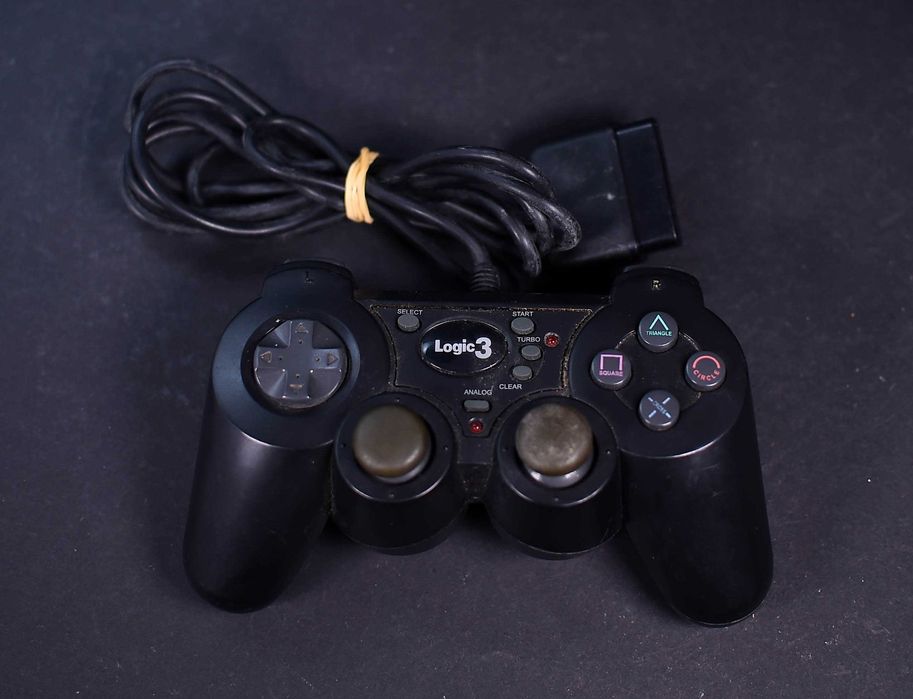 Pad do PS2 Zamiennik Logic 3  PS412 (Nr.0009)