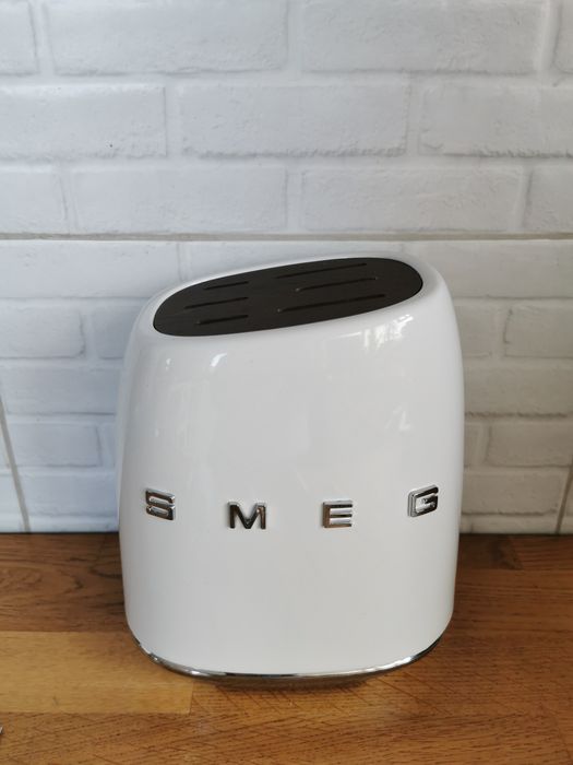Smeg biały stojak na noże 6 noży kuchennych