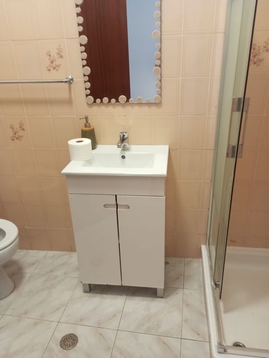 Casa com quintal em Pias