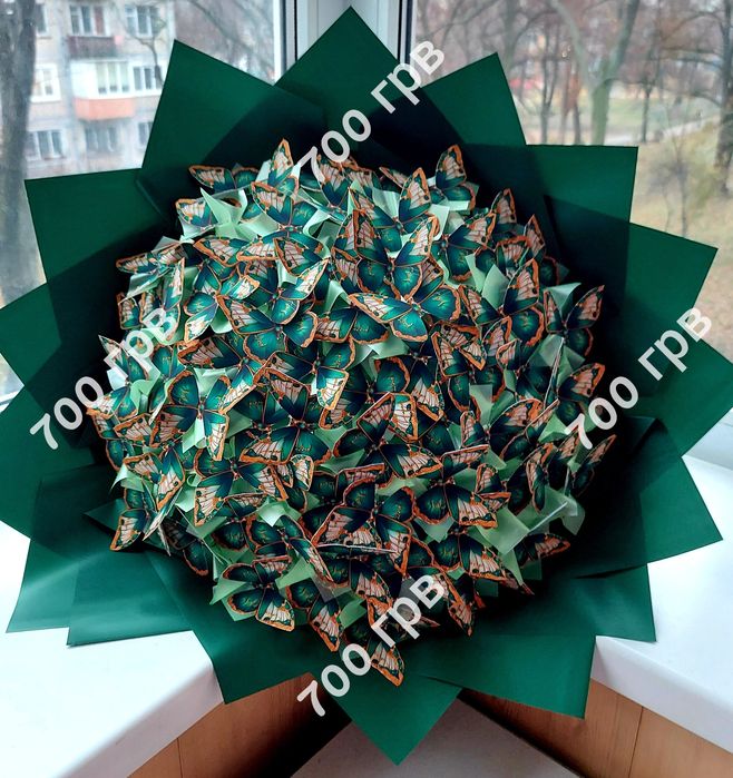 Букет з метеликів/букет с бабочек