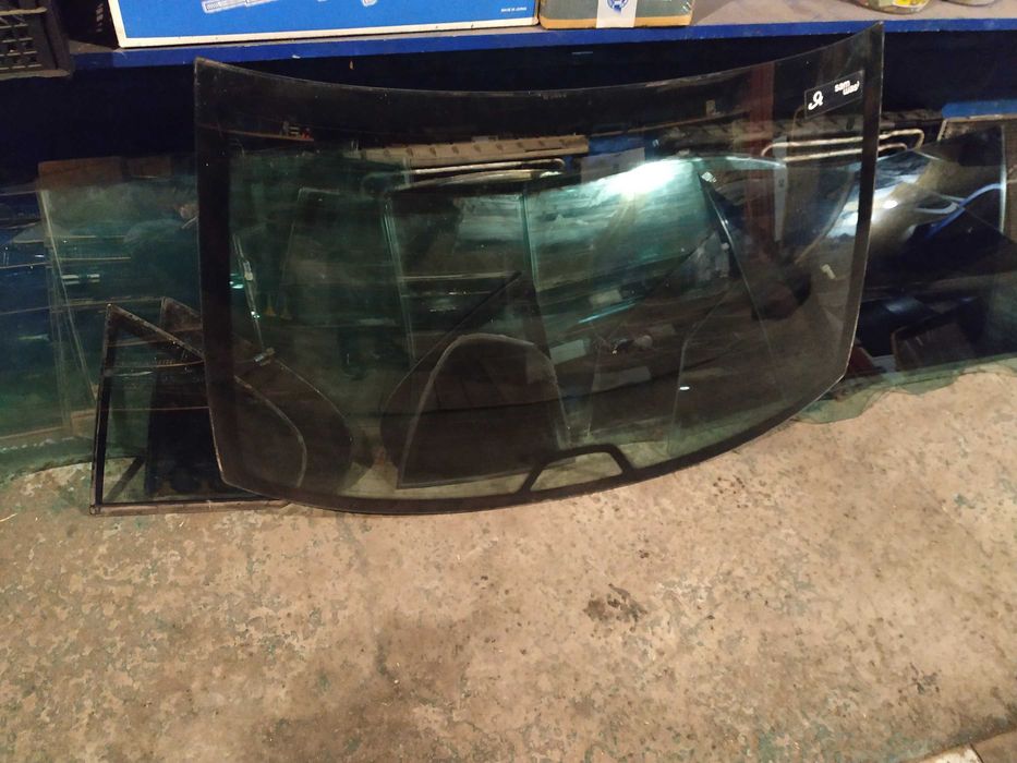 Автоскло для BMW 3-5 Series Е39,Е46,Е60.