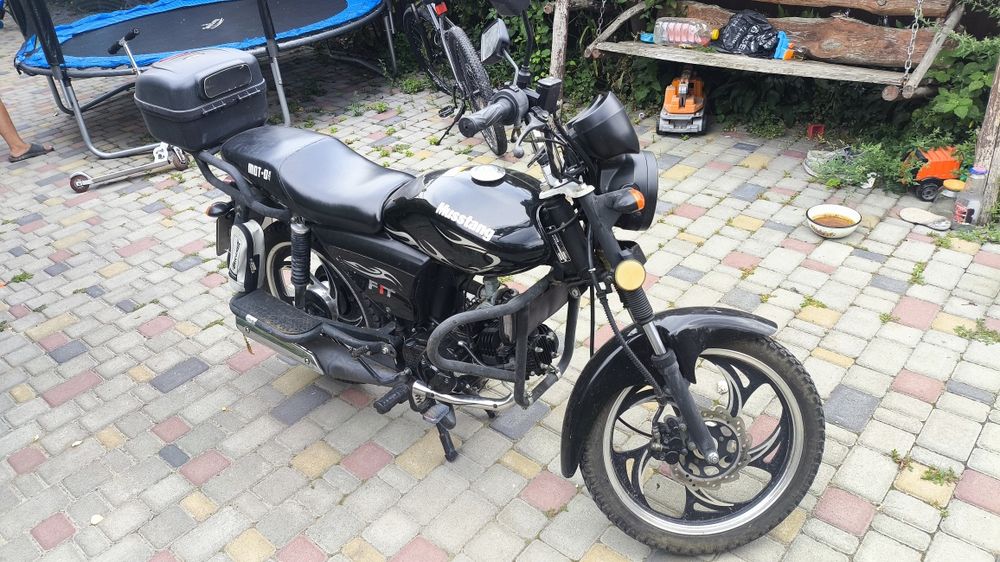 Продам Мустанг 125