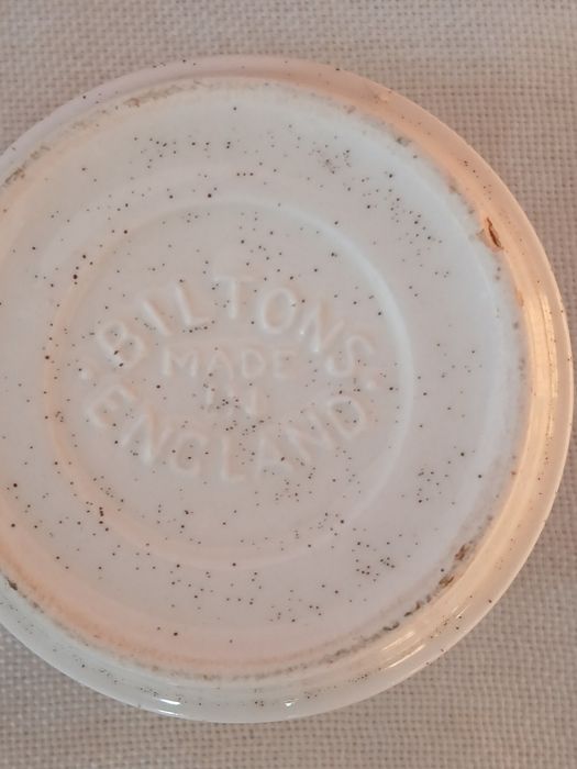 3 angielskie filiżanki kolekcjonerskie
