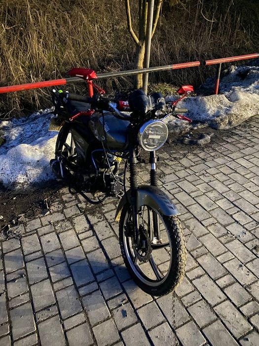 В продажі альфа мустанг 125