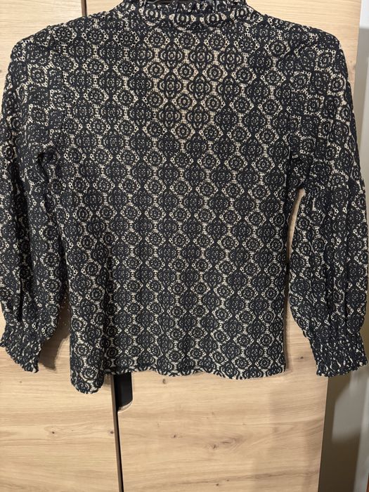 Elegancka bluzka Resereved