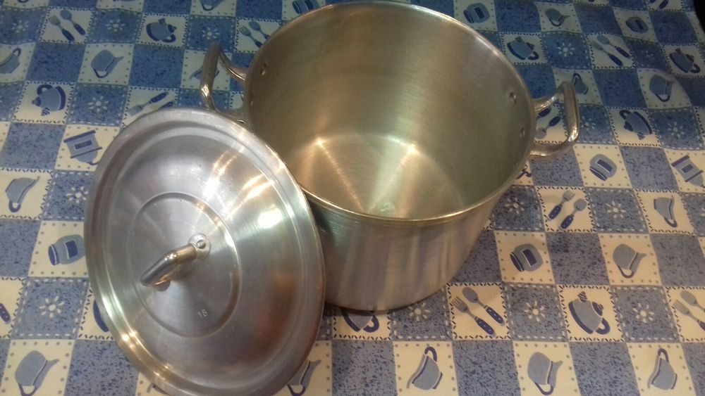 3 peças cozinha bom estado