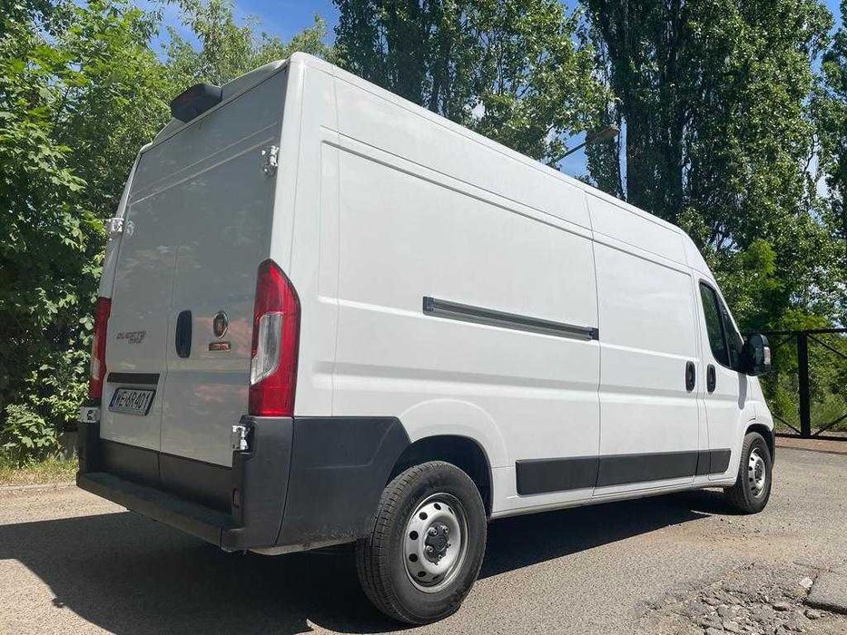 Elastyczny Długoterminowy wynajem busa aut busów dostawczych