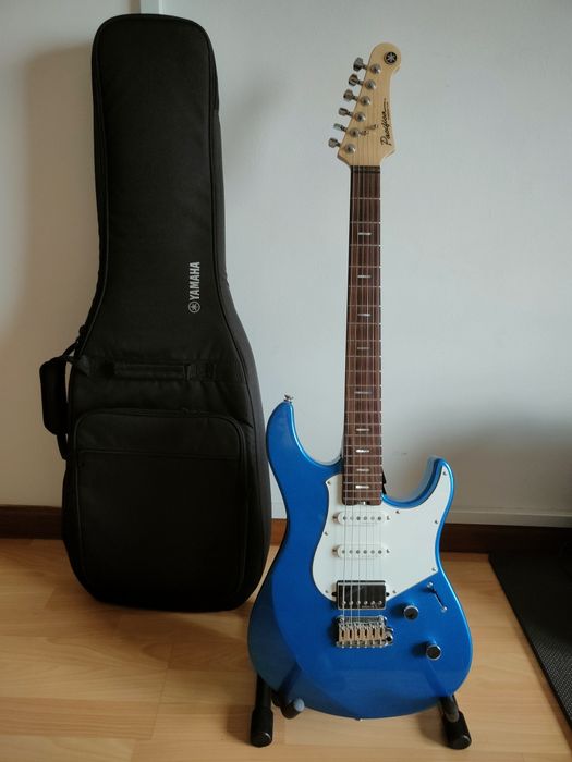 Yamaha Pacifica Standard Plus PACSP12RW - Sparkle Blue