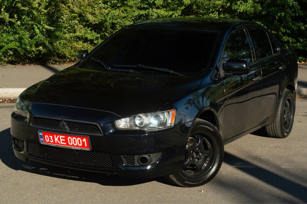 Продам Mitsubishi LANCER