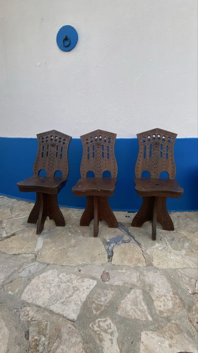 Cadeiras madeira macica trabalhada