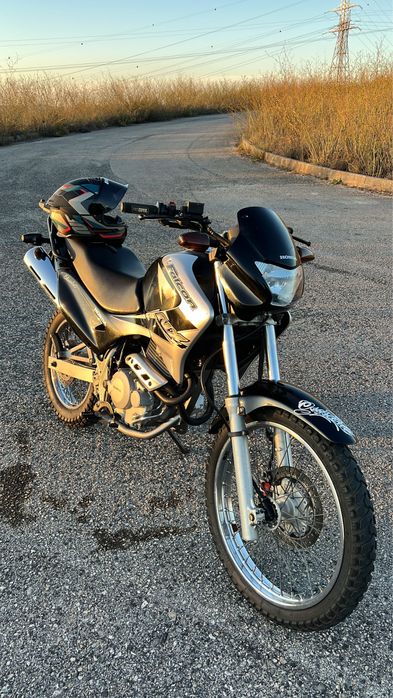 Falcon Nx 400 troco ou vendo