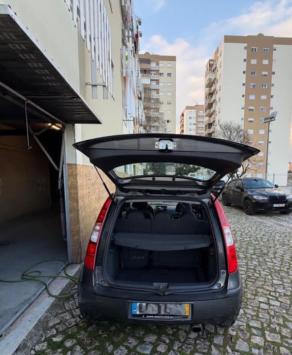 Mitsubishi Colt Z30 Gasolina, Económico e Fiável
