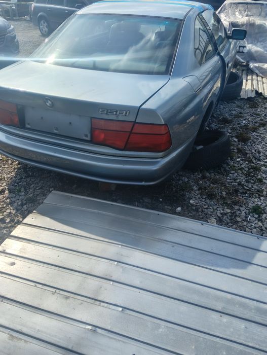 Karoseria bmw e31 850 Arctic silver