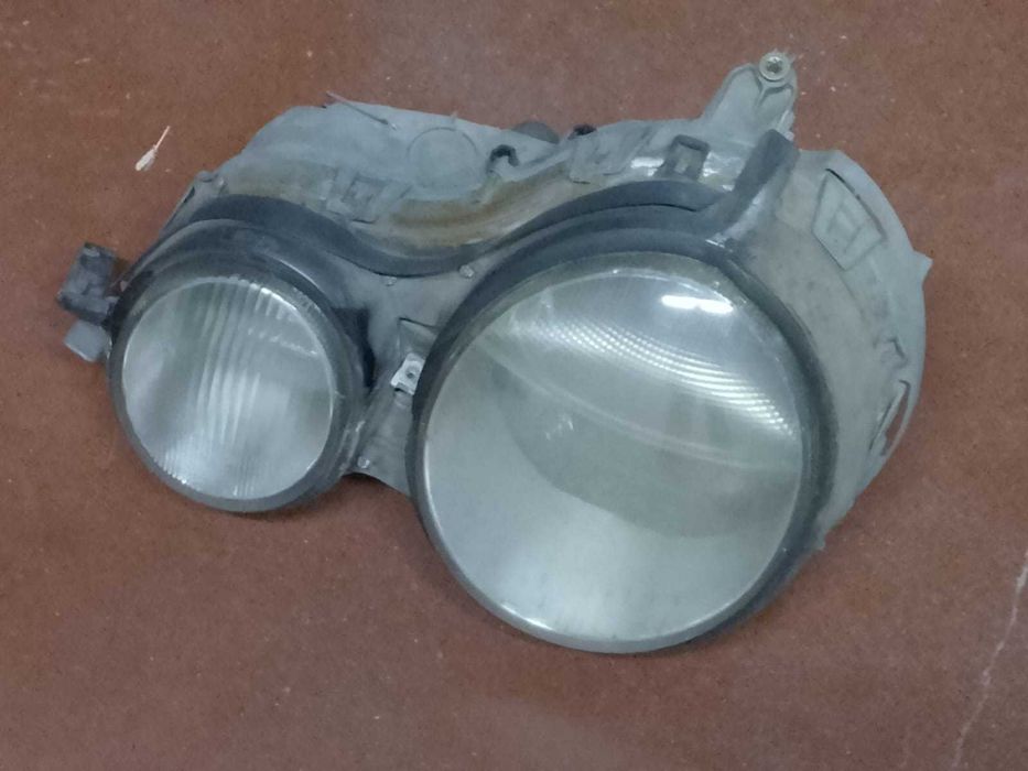 Faróis usados Mercedes