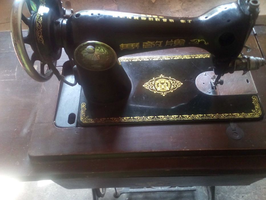 Машинка швейная batterfly