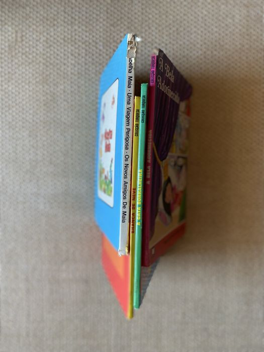 Vários livros infantis - 1978 e 1981 - Valor unitário.