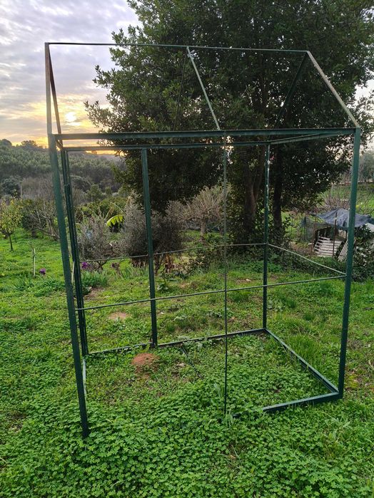 Estufa em ferro (armação)