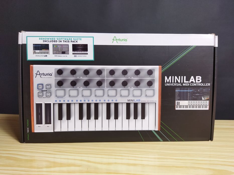 Teclados - M-audio, Akai, Arturia. Novos nas Caixas