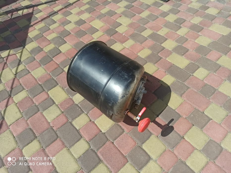 Продається ємкість для літнього душу